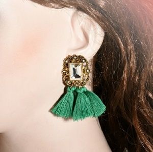 Tassel earrings green